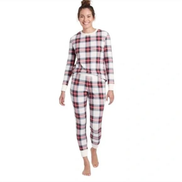 Stars Above Pajama Set Size Medium Red and White Plaid 2 Piece Top & Pants NWOT - Picture 1 of 13